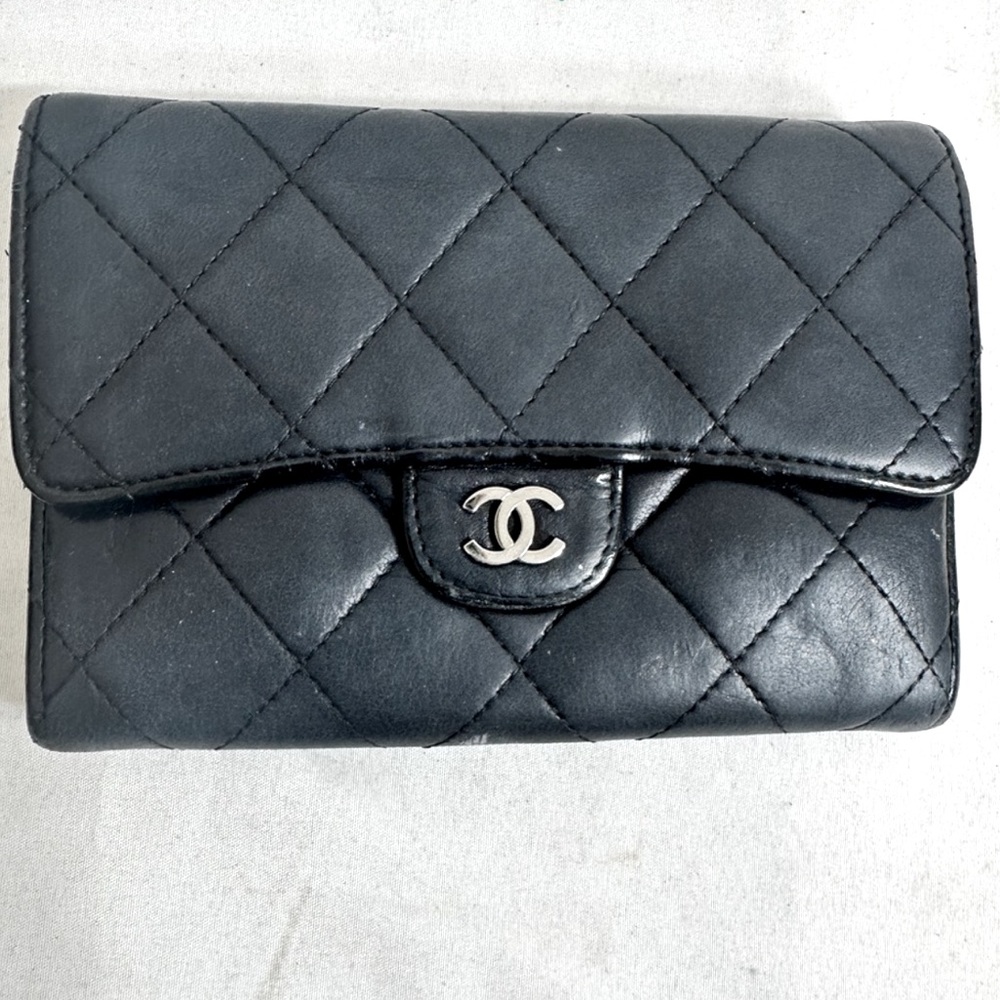 Chanel Diamond Quilt Lamb Skin Wallet (w/ gunmetal chain installed upon request)